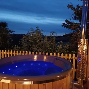 Norwell View Farm Glamping With Hot Tubs Campsite Bath