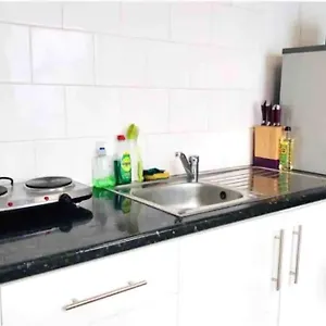  Apartment Comfortable Flat In Central