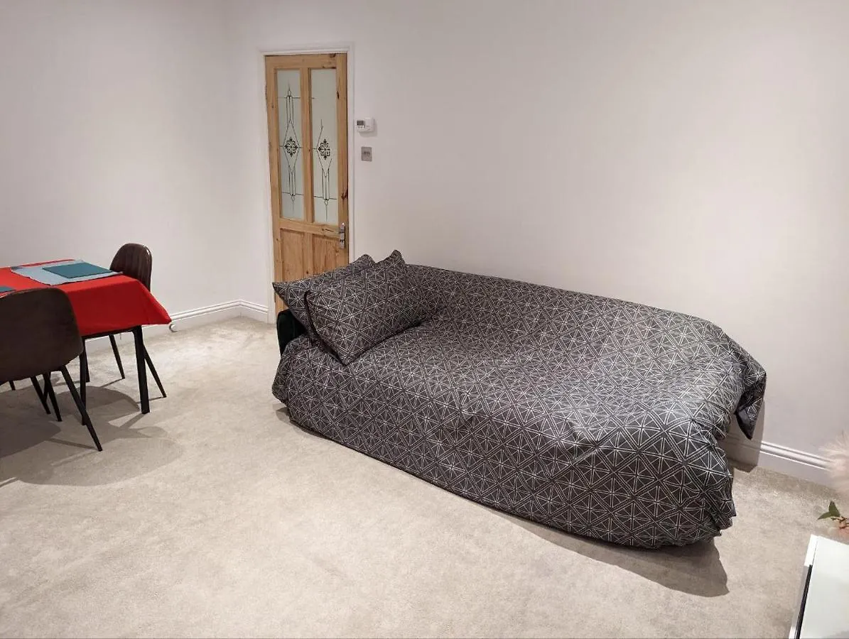 Fully-Equipped Flat In The City Of London. Apartment