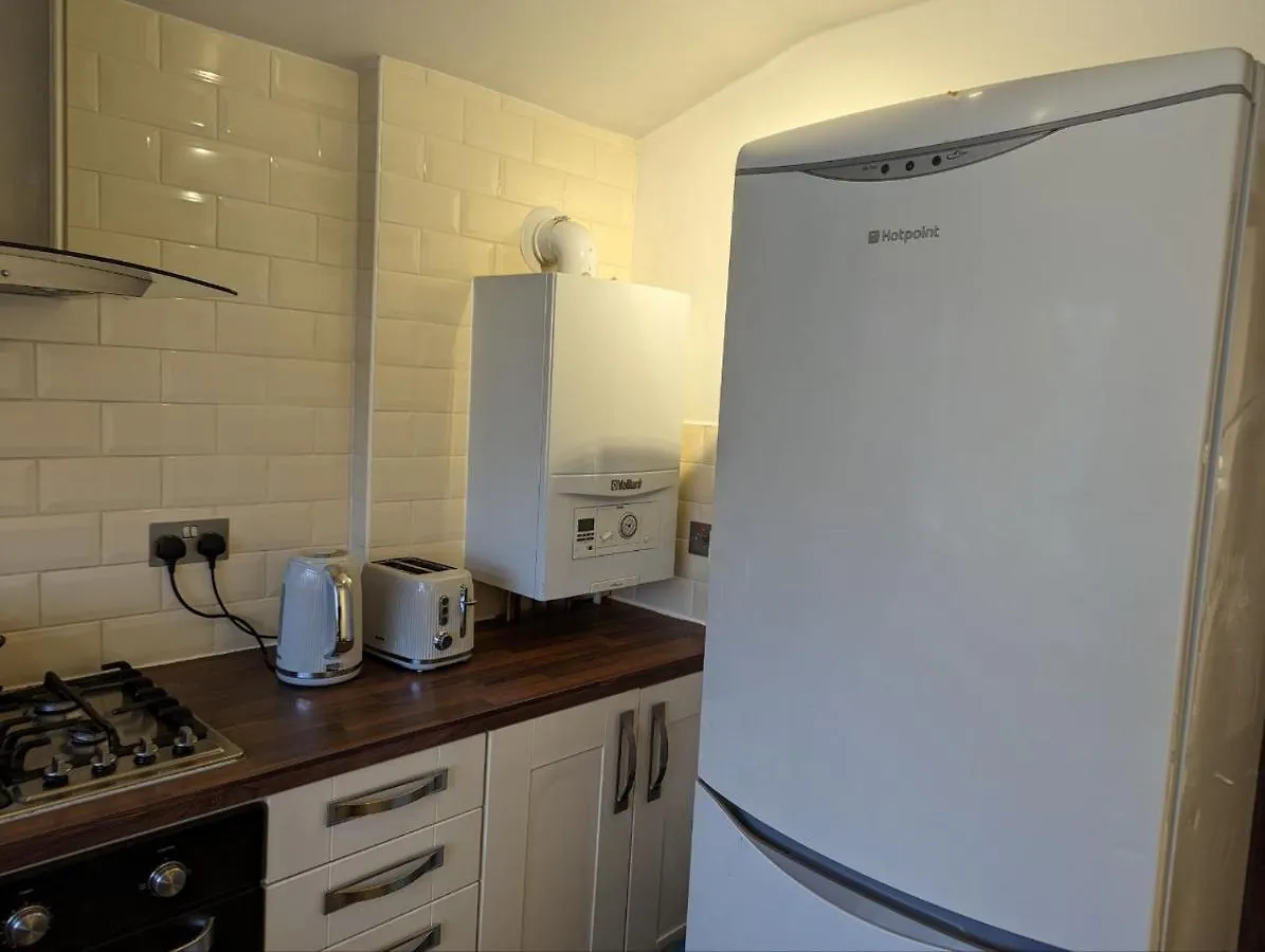 Apartment Fully-Equipped Flat In The City Of London.