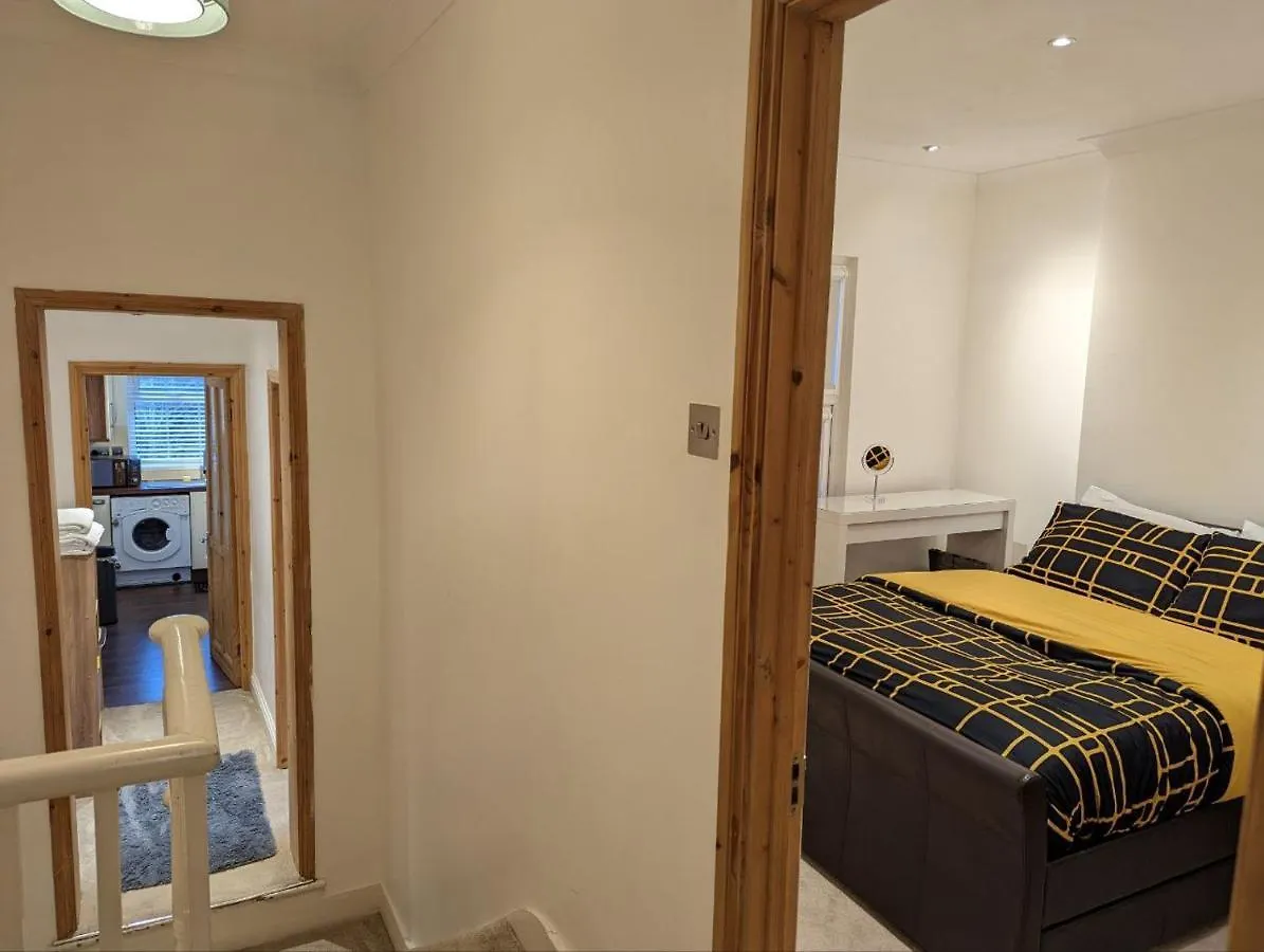 Fully-Equipped Flat In The City Of London. 영국