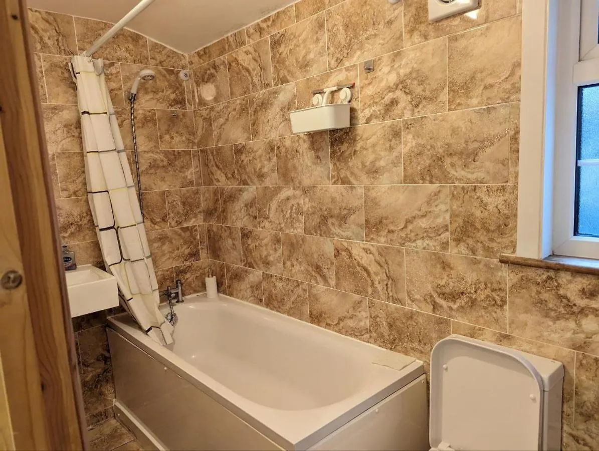아파트 Fully-Equipped Flat In The City Of London.